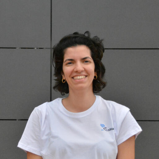 Julia Veloso de Oliveira portrait